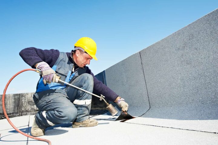 Flat Roof Repair: Causes and Quick Fixes